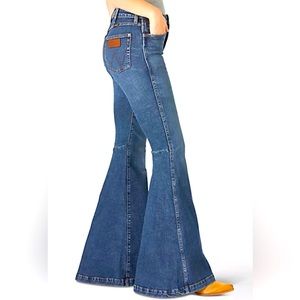 NWTO~Wrangler Retro Jeans~High Rise Flare